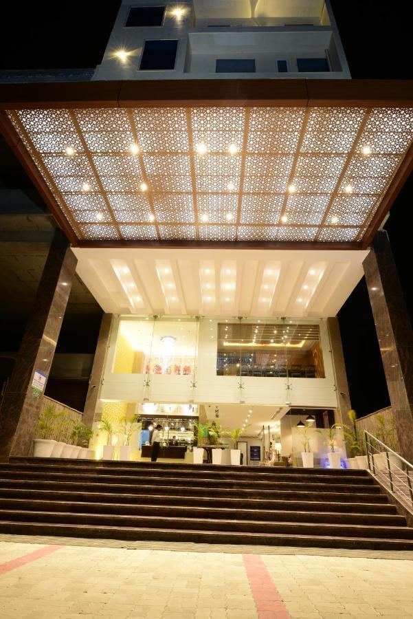 SureStay Hotel by Best Western Amritsar Exterior foto