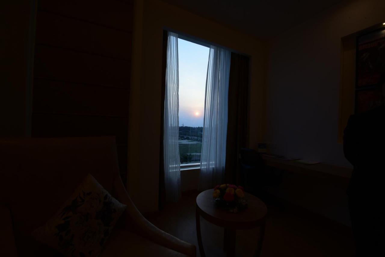 SureStay Hotel by Best Western Amritsar Exterior foto
